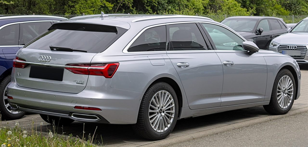 Audi A6 Avant 50 TFSI e quattro, foto 2 (achterkant, zilver)