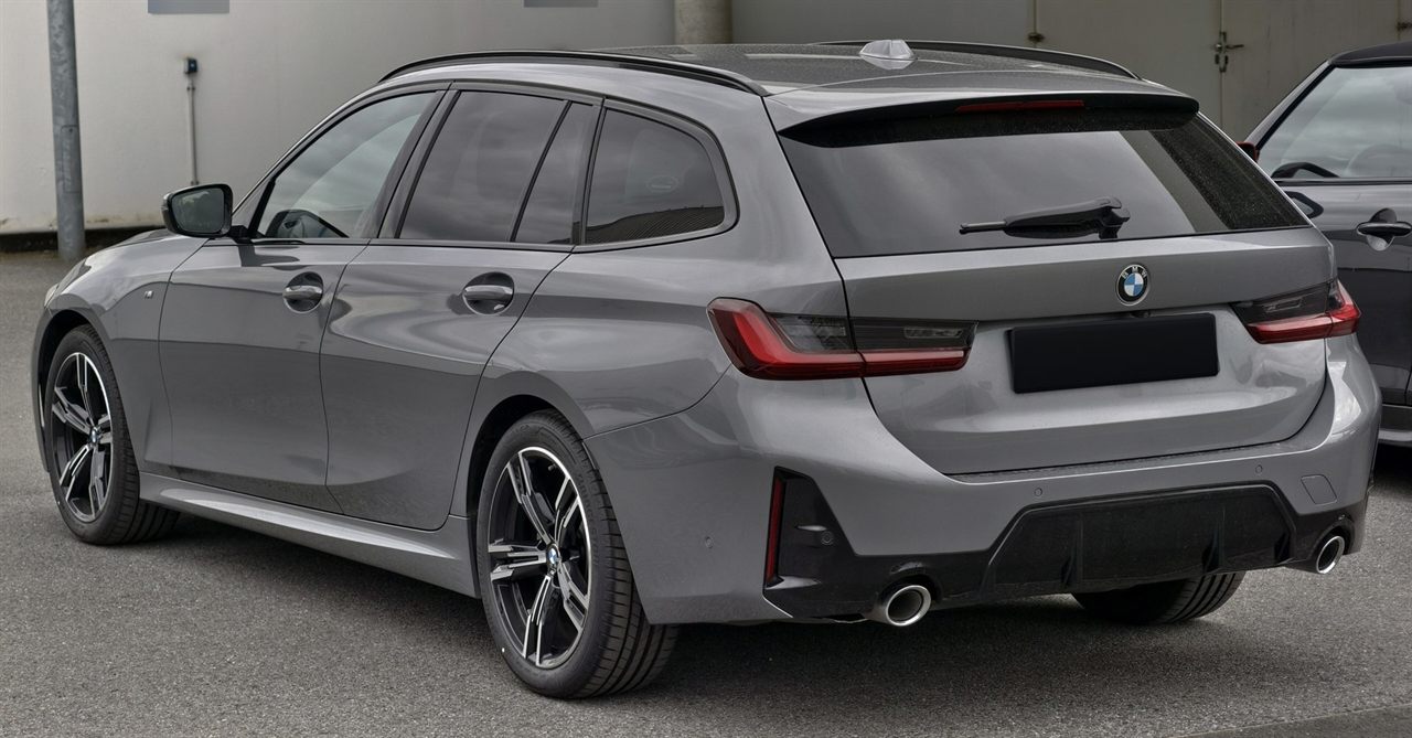 BMW 3 Serie 318i Touring (115 kW), foto 2 (achterkant, grijs)
