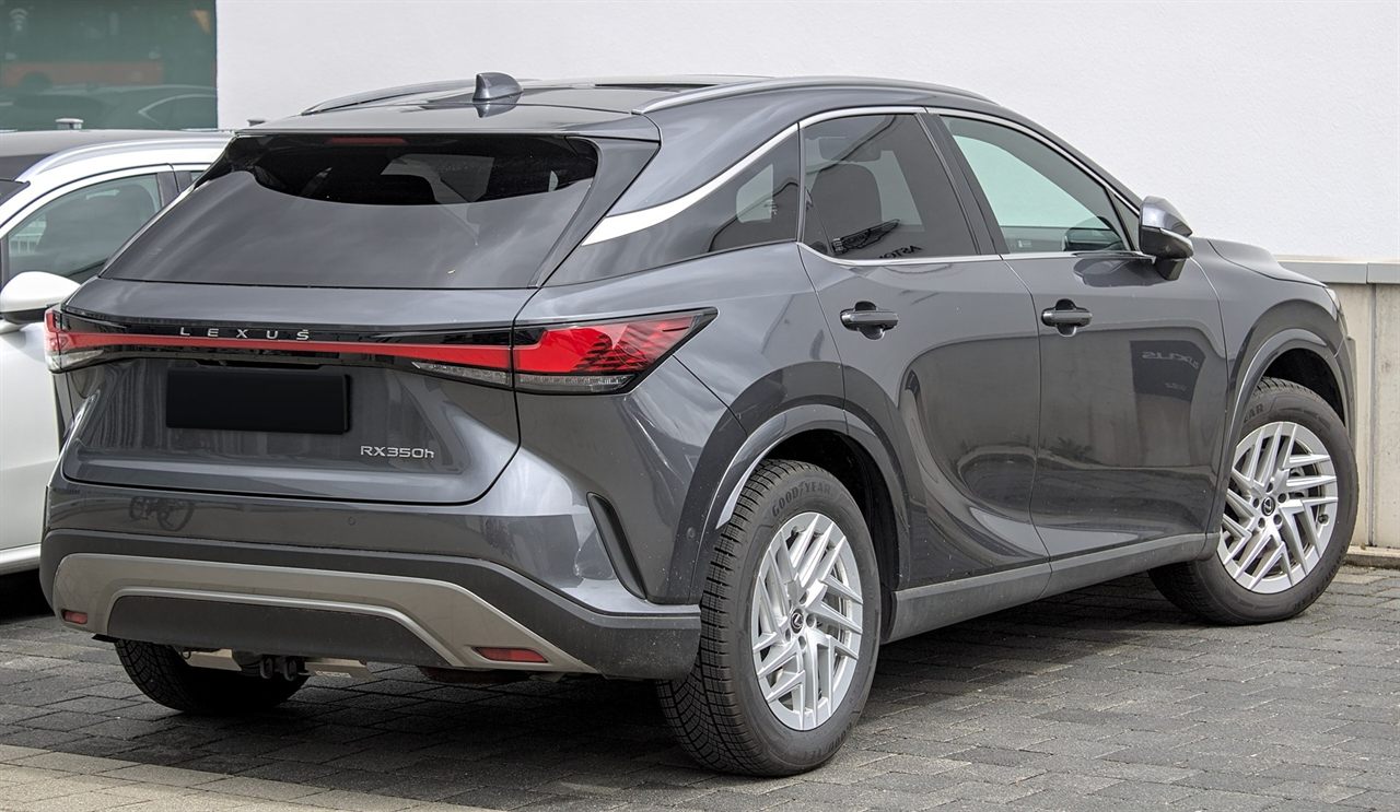 Lexus RX 450h+, foto 3 (achterkant, grijs)