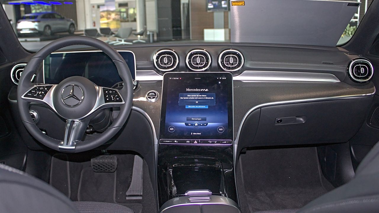 Mercedes-Benz C 180 Estate (125 kW, mild hybrid), foto 4 (interieur)