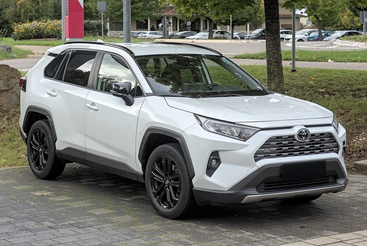 Toyota RAV4 2.5 Plug-in Hybrid (225 kW)