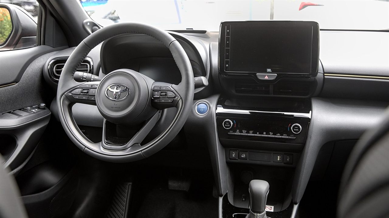 Toyota Yaris Cross 1.5 Hybrid 116 pk (85 kW), foto 4 (interieur)