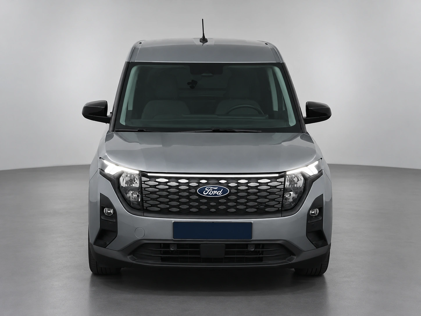 Ford E-Transit Courier Limited 44 kWh, foto 6