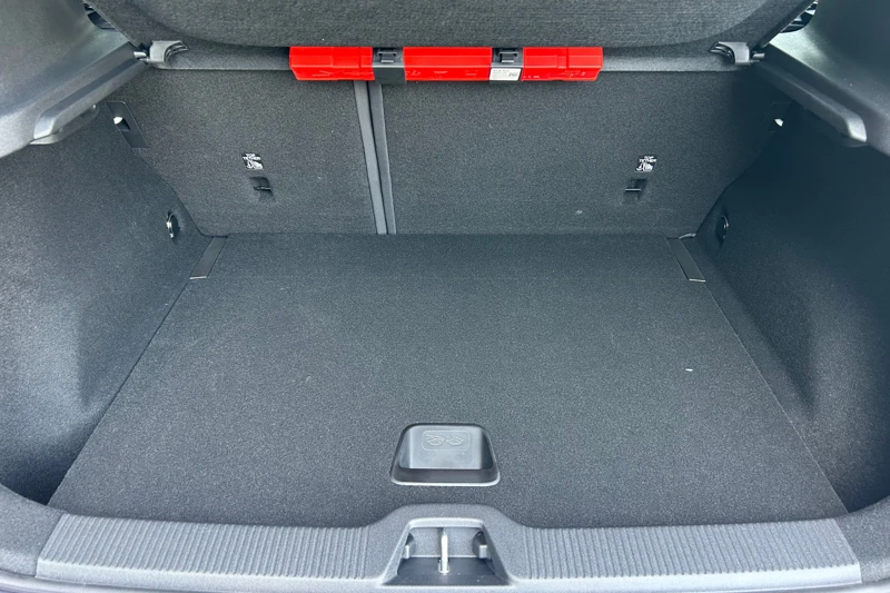 Volvo EX30 P5 Long Range Plus Europa 69 kWh, foto 10