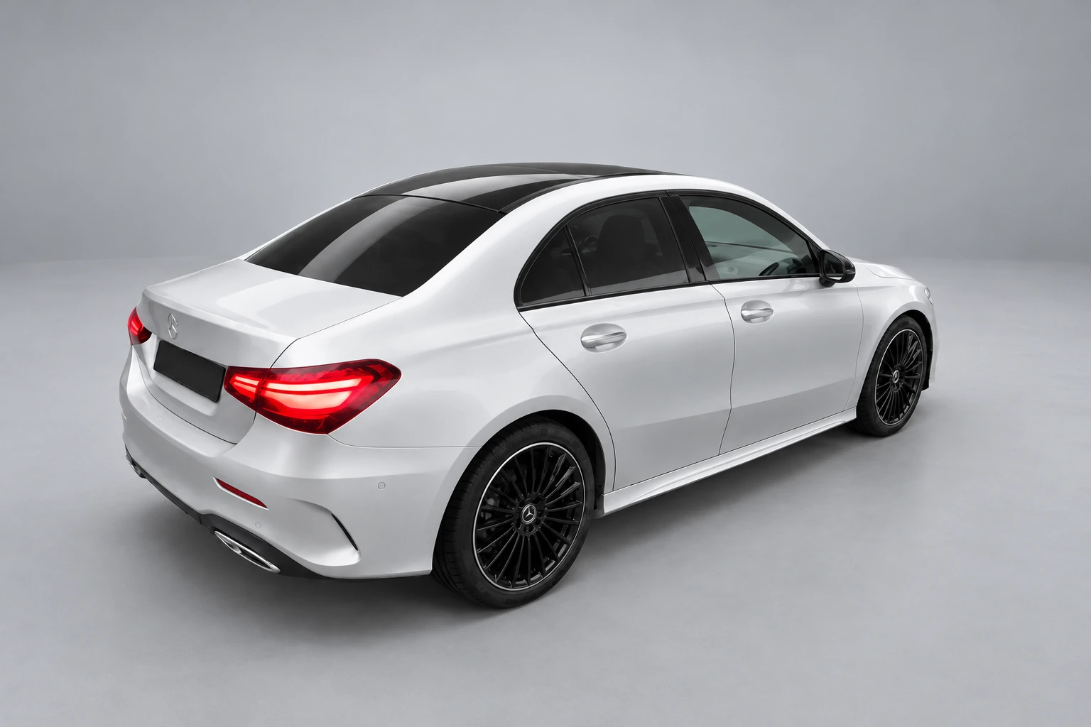 Mercedes-Benz A 180 Sedan AMG Line, foto 2