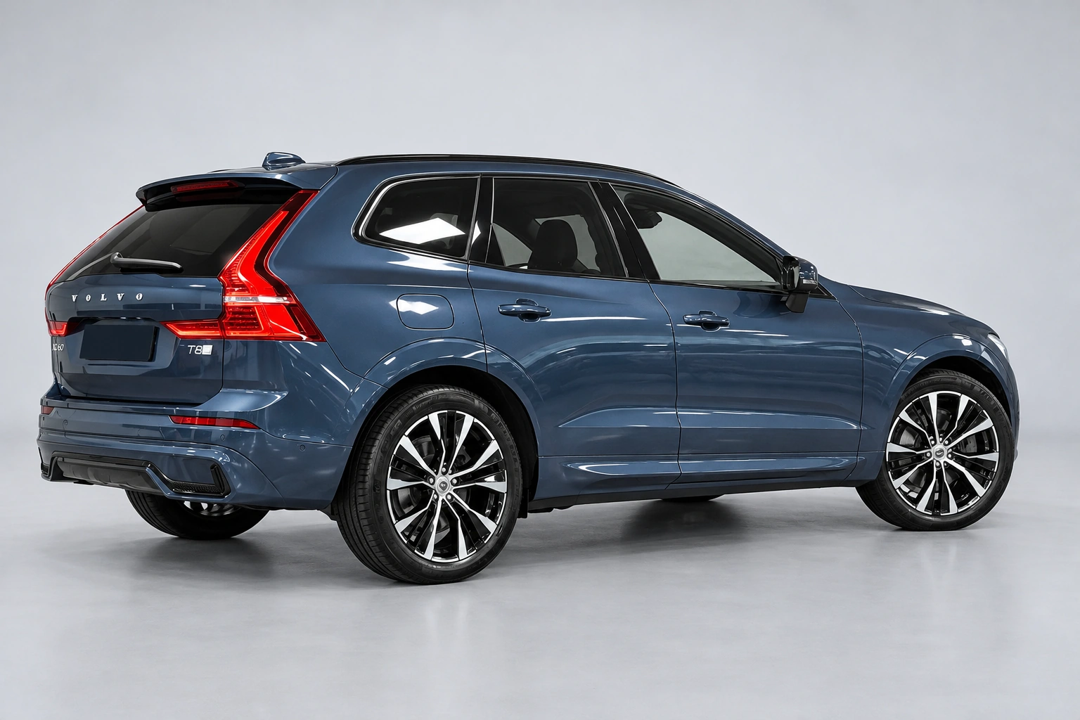 Volvo XC60 T8 AWD Recharge Plus Dark, foto 2