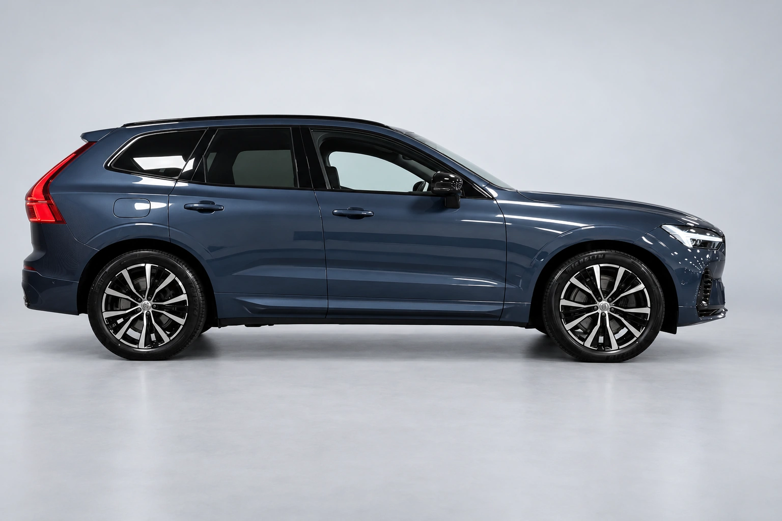 Volvo XC60 T8 AWD Recharge Plus Dark, foto 3