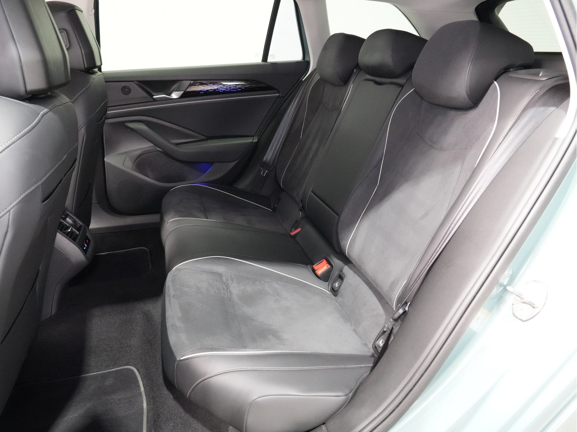 Volkswagen Passat Variant 1.5 eHybrid Business, foto 7